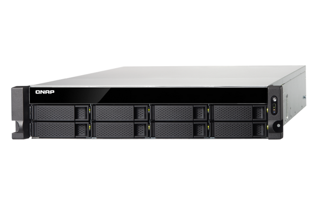 NAS сервер 8xHDD/SSD 112 ТБ 16 ГБ UDIMM DDR4 2xGbE 2xSFP+ 4xUSB 3.0 1xUSB 3.1 1xUSB 3.0 Type-C с резервным источником питания QNAP TS-877XU-RP-2600-16G 681372 фото